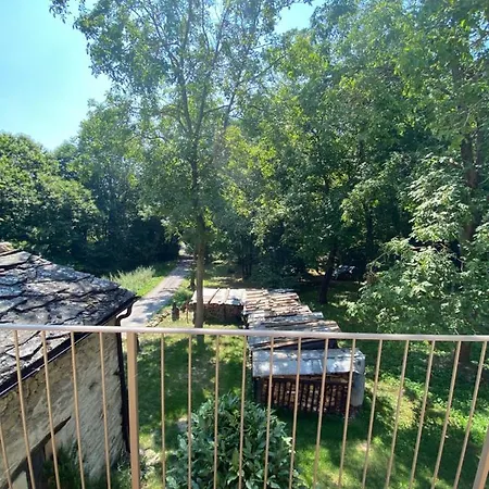 La Fnera Apartment *